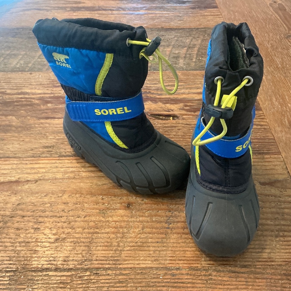 Sorel size 10 little kids snow boots